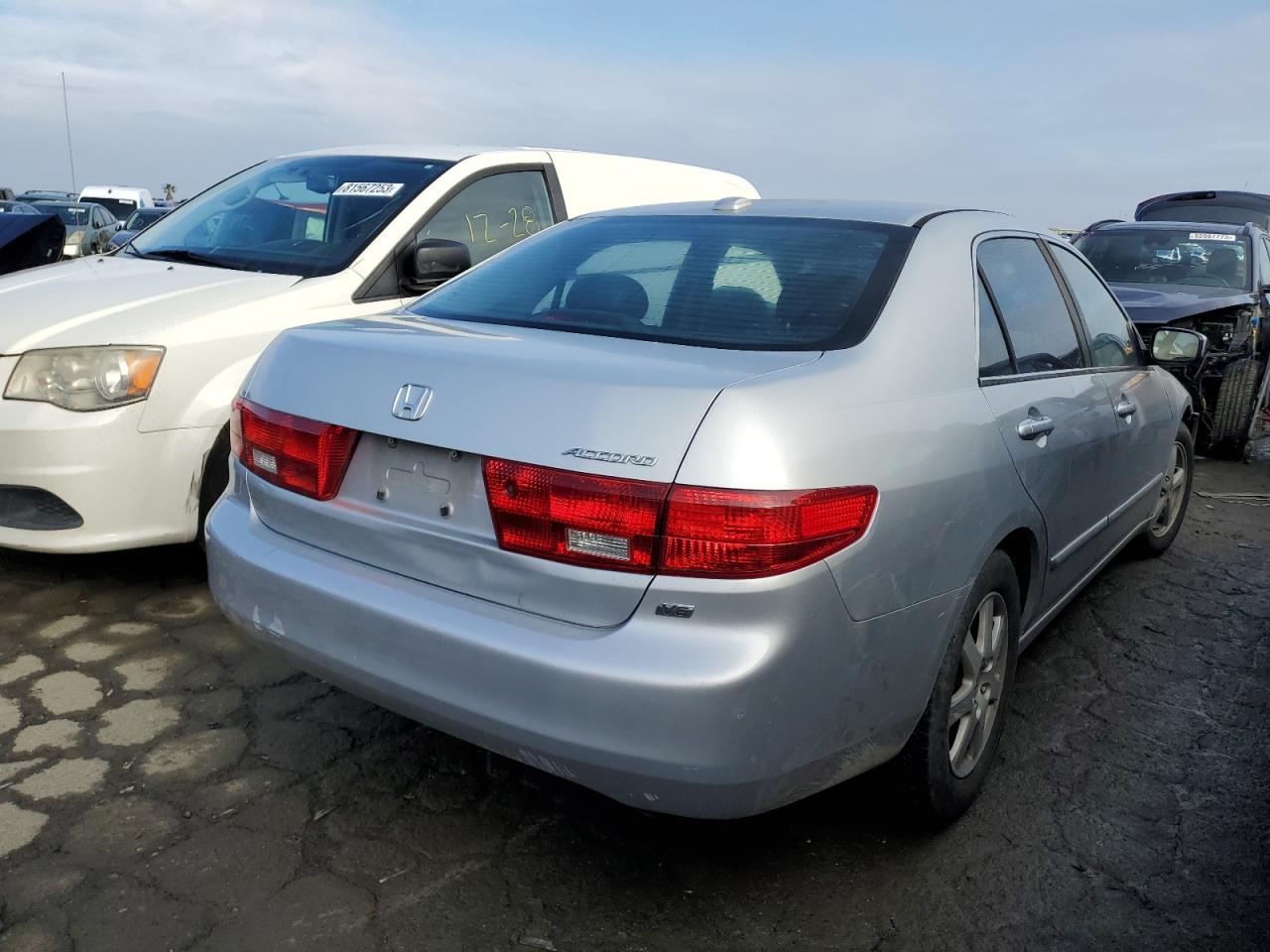 Image 3 of 2005 HONDA ACCORD EX 2005 with VIN 1HGCM66835A044420