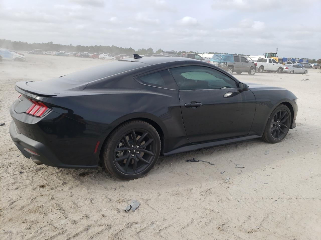 Image 3 of 2024 FORD MUSTANG GT 2024 with VIN 1FA6P8CF0R5403910