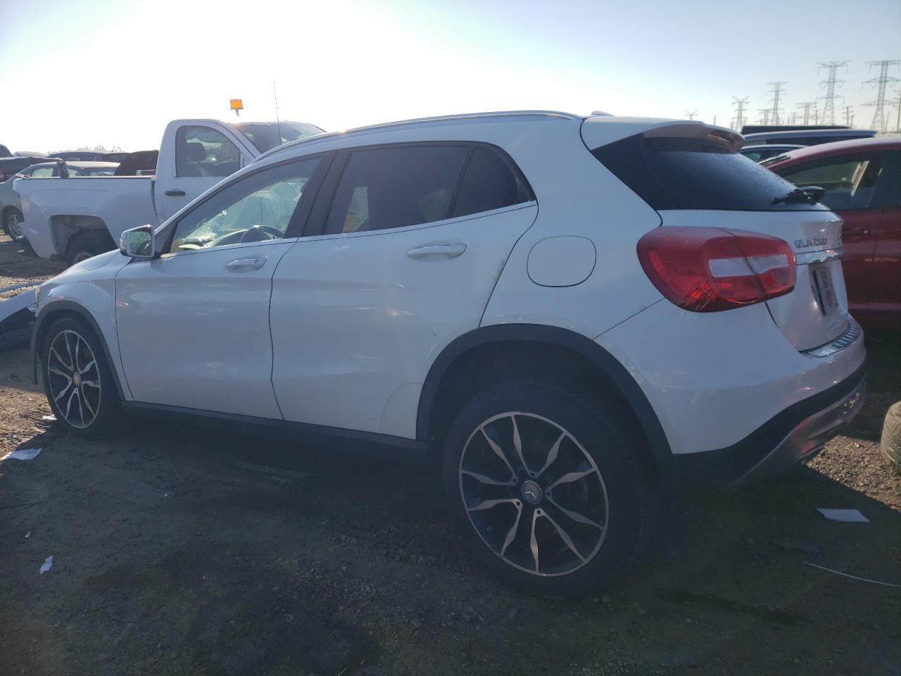 Image 2 of 2015 MERCEDES-BENZ GLA 250 4MATIC 2015 with VIN WDCTG4GBXFJ160326