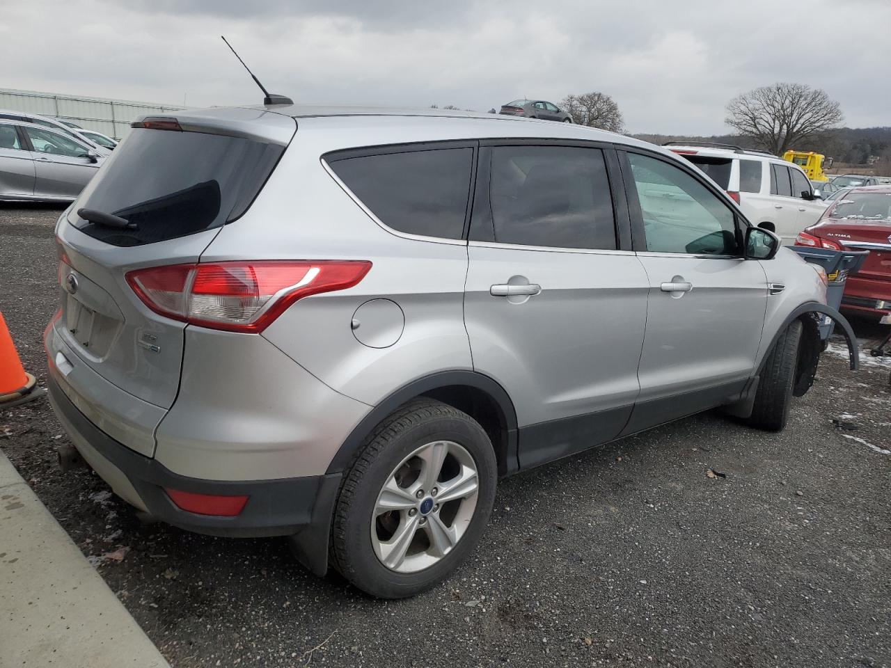 Obraz 3 z 2015 FORD ESCAPE SE 2015 z VIN 1FMCU9G93FUB37294