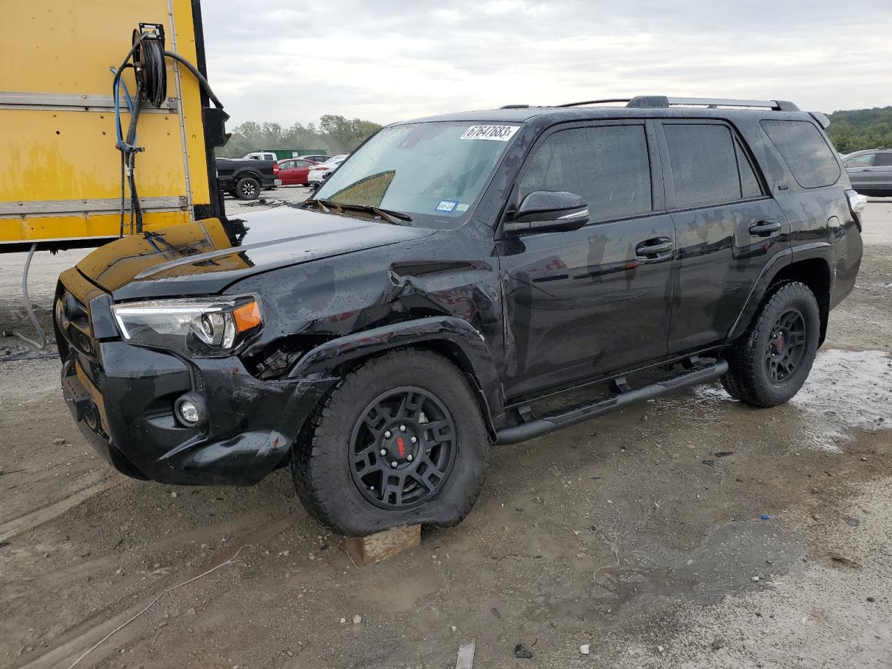 Image 1 of 2022 TOYOTA 4RUNNER SR5 2022 with VIN JTEFU5JR3N5276963