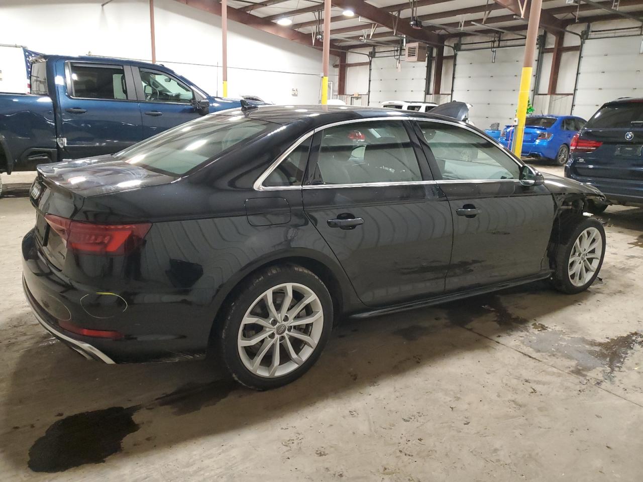 Изображение 3 2019 AUDI A4 PREMIUM 2019 с VIN WAUDNAF42KN019087