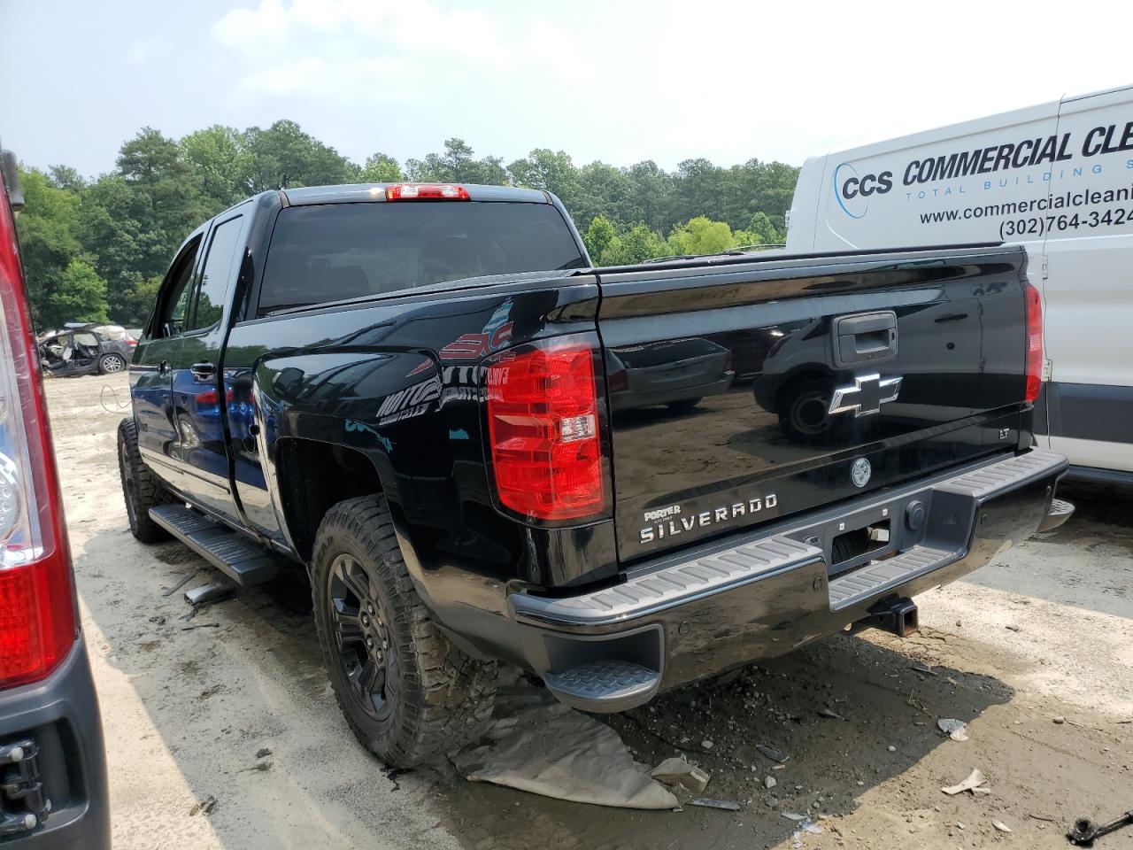 Изображение 2 2017 CHEVROLET SILVERADO K1500 LT 2017 с VIN 1GCVKREC7HZ119016