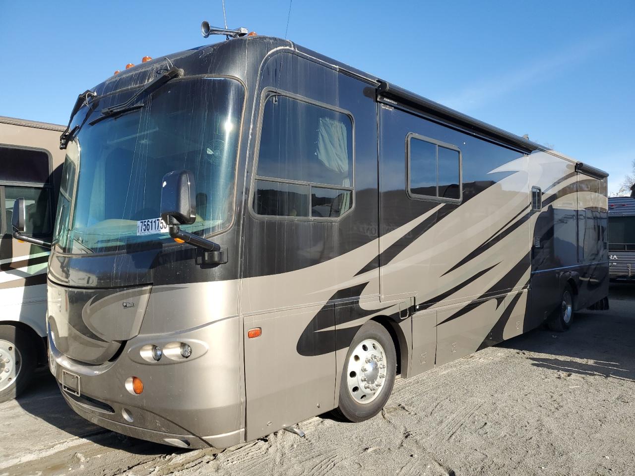 Obraz 2 z 2007 FREIGHTLINER CHASSIS X LINE MOTOR HOME 2007 z VIN 4UZAAJBV87CZ38378