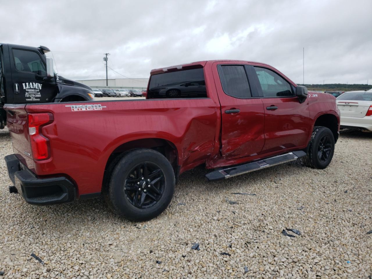 Изображение 3 2019 CHEVROLET SILVERADO K1500 TRAIL BOSS CUSTOM 2019 с VIN 1GCRYCEF1KZ331781