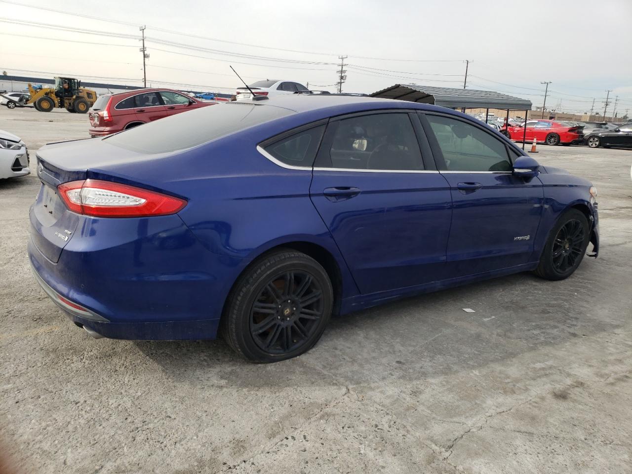 Image 3 of 2015 FORD FUSION SE HYBRID 2015 with VIN 3FA6P0LU5FR247632