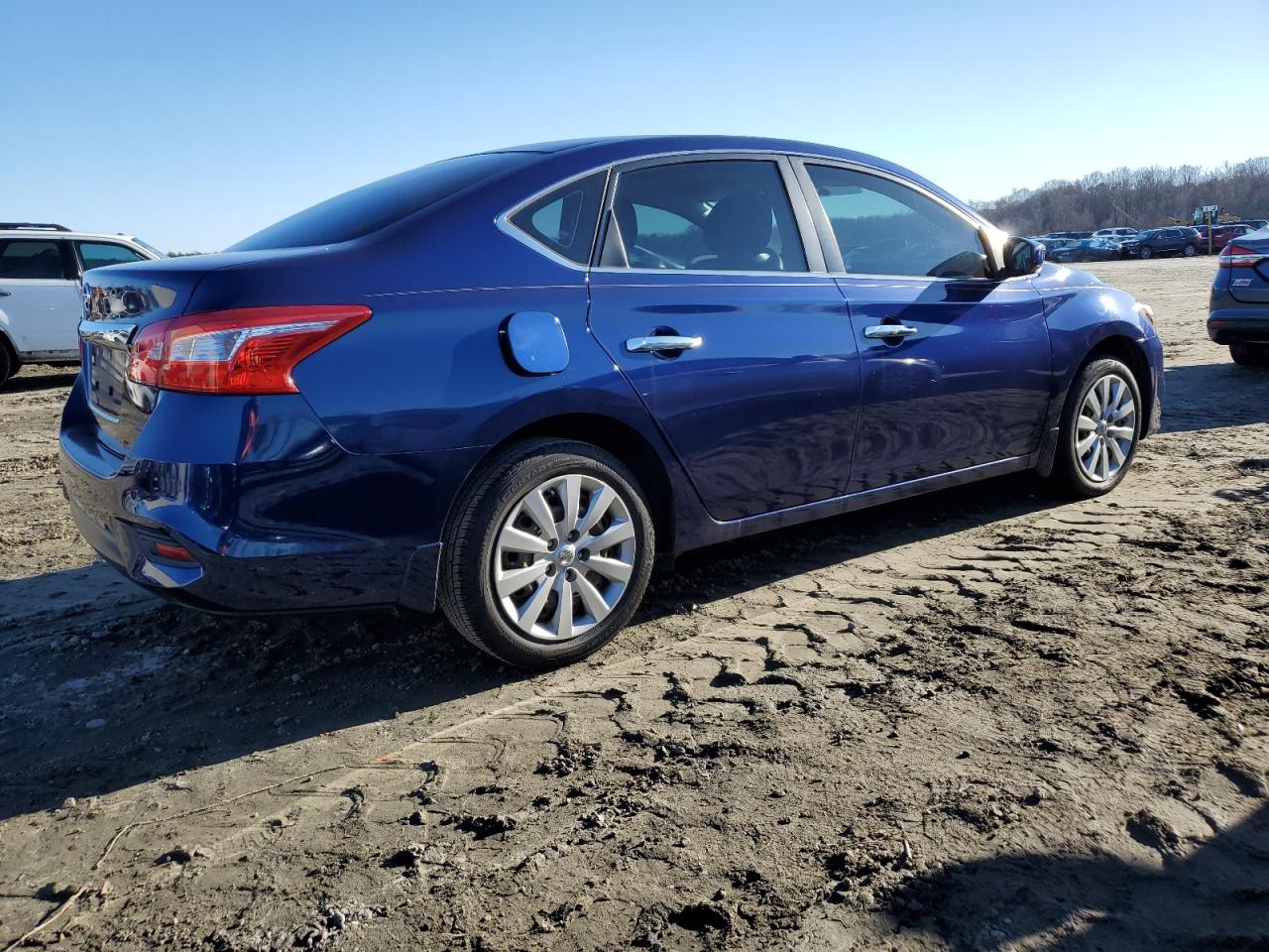 Obraz 3 z 2016 NISSAN SENTRA S 2016 z VIN 3N1AB7AP2GY251463