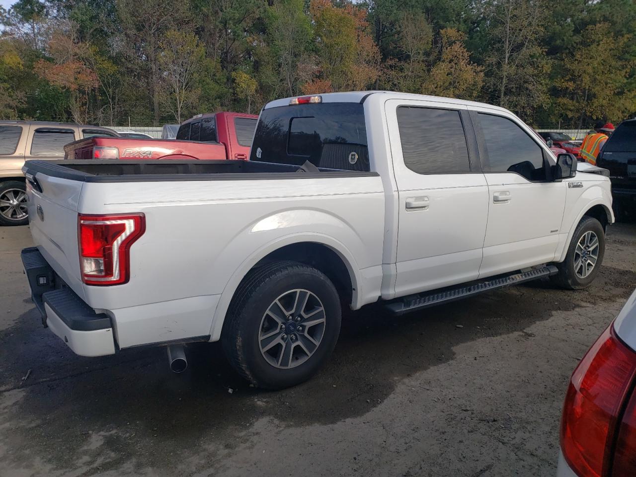 Image 3 of 2016 FORD F150 SUPERCREW 2016 with VIN 1FTEW1CP2GKF60197