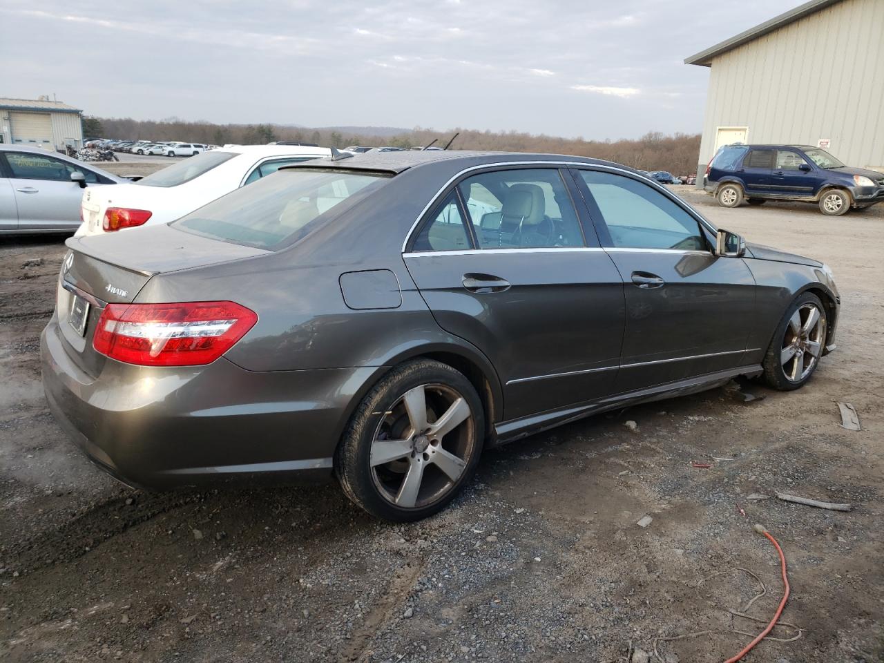 Image 3 of 2010 MERCEDES-BENZ E 350 4MATIC 2010 with VIN WDDHF8HB7AA058971