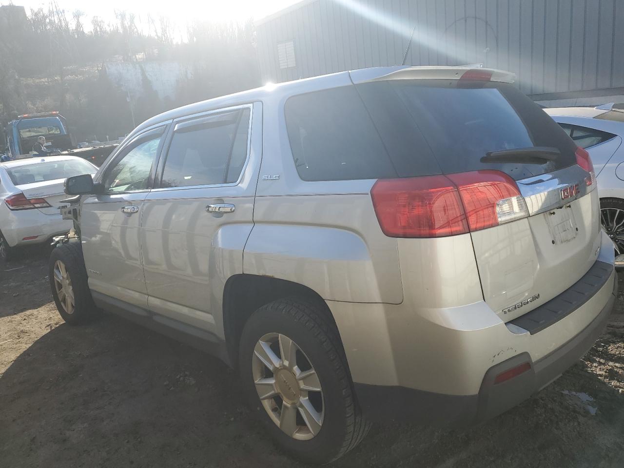 Obraz 2 z 2013 GMC TERRAIN SLE 2013 z VIN 2GKFLREK0D6384735