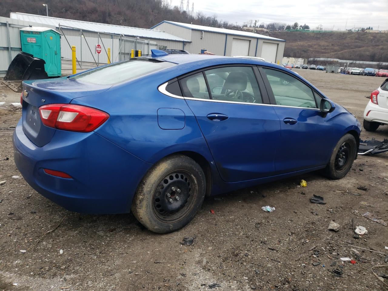 Изображение 3 2017 CHEVROLET CRUZE LT 2017 с VIN 1G1BE5SM5H7242009