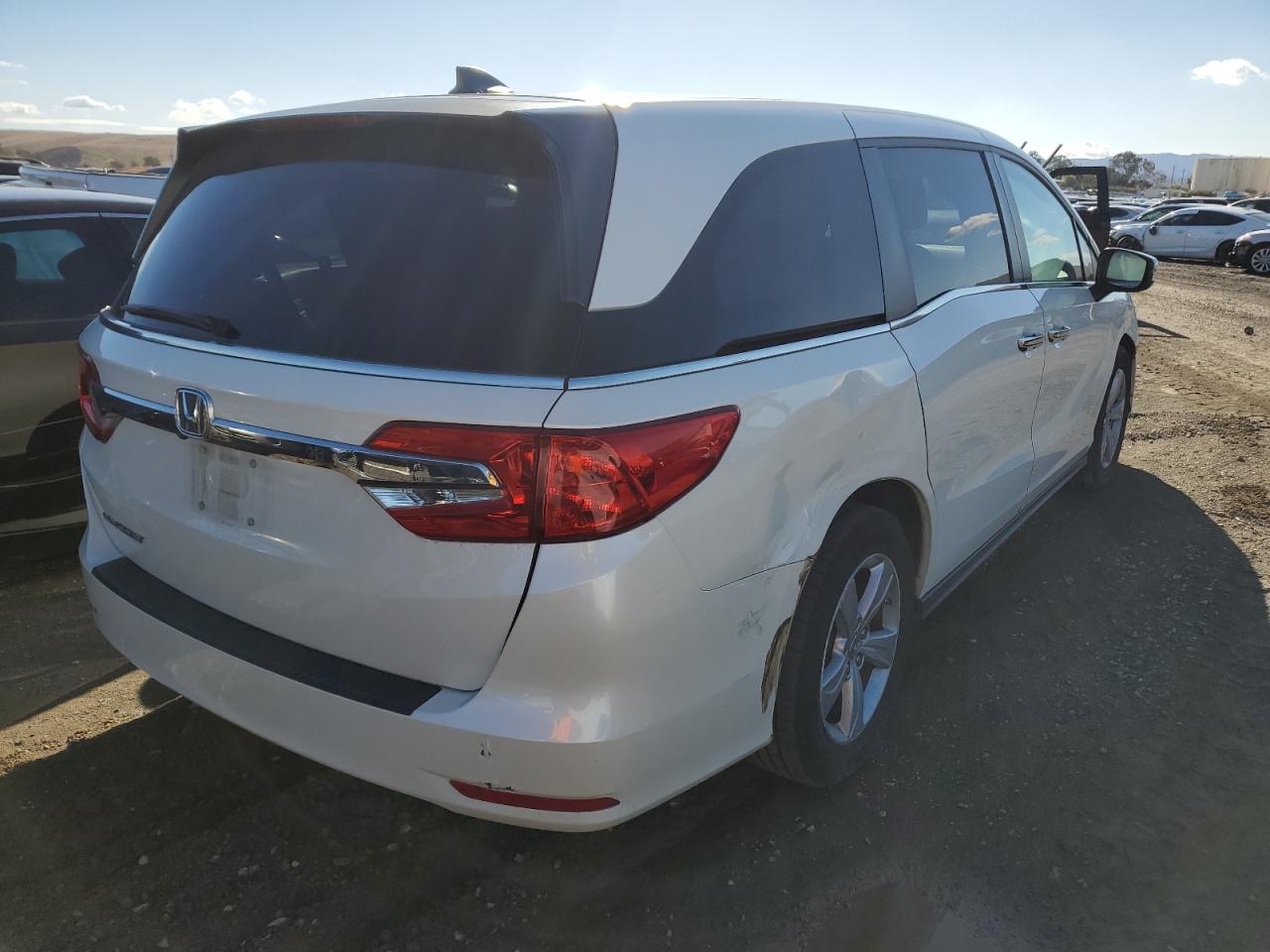 Image 3 of 2019 HONDA ODYSSEY EXL 2019 with VIN 5FNRL6H73KB089618