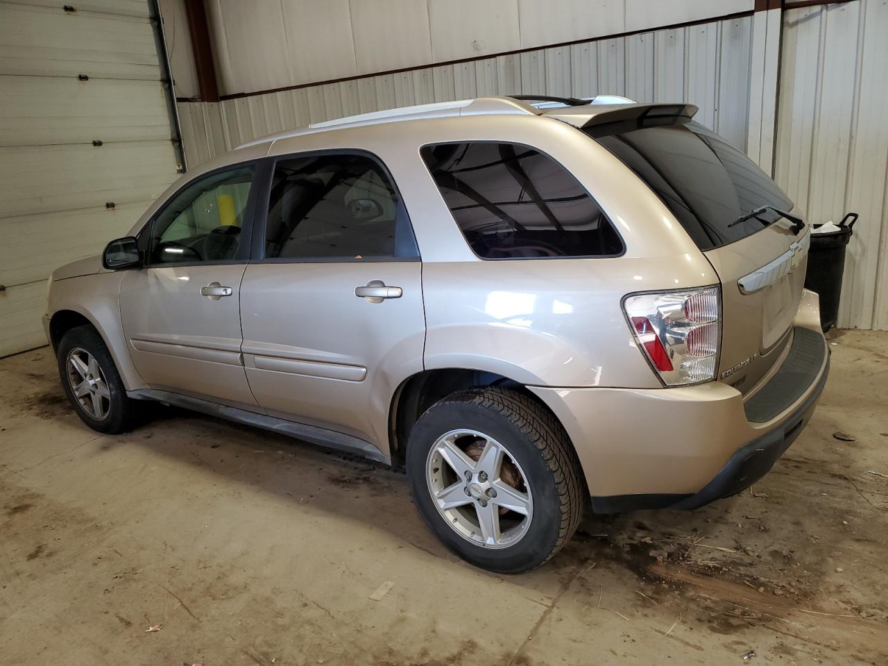 Image 2 of 2005 CHEVROLET EQUINOX LT 2005 with VIN 2CNDL73F356126736