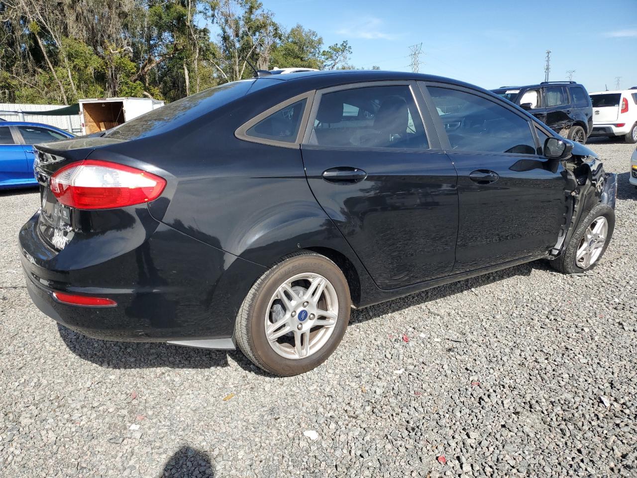Obraz 3 z 2018 FORD FIESTA SE 2018 z VIN 3FADP4BJ4JM103713