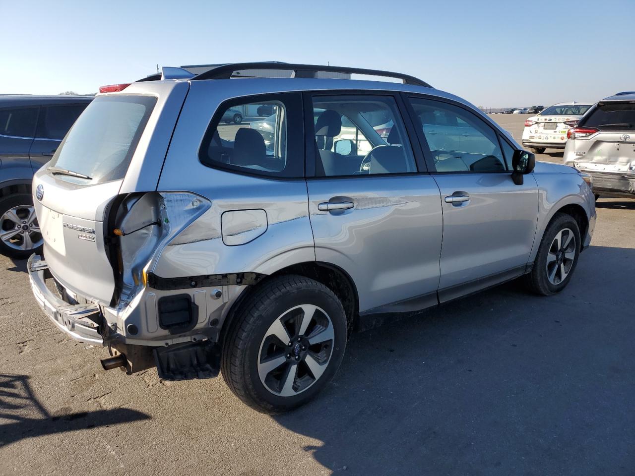 Image 3 of 2017 SUBARU FORESTER 2.5I 2017 with VIN JF2SJABC8HH595505