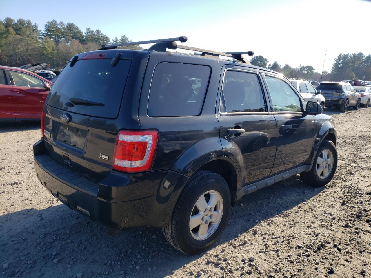 Image 3 of 2011 FORD ESCAPE XLT 2011 with VIN 1FMCU9DG7BKB03934