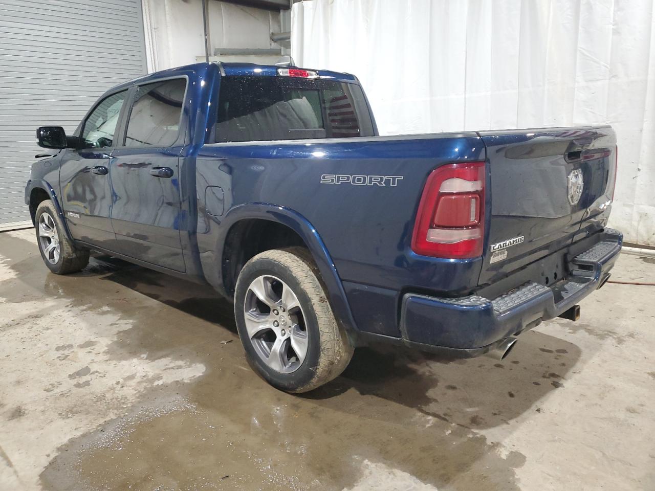 Obraz 2 z 2020 RAM 1500 LARAMIE 2020 z VIN 1C6SRFJT1LN165838