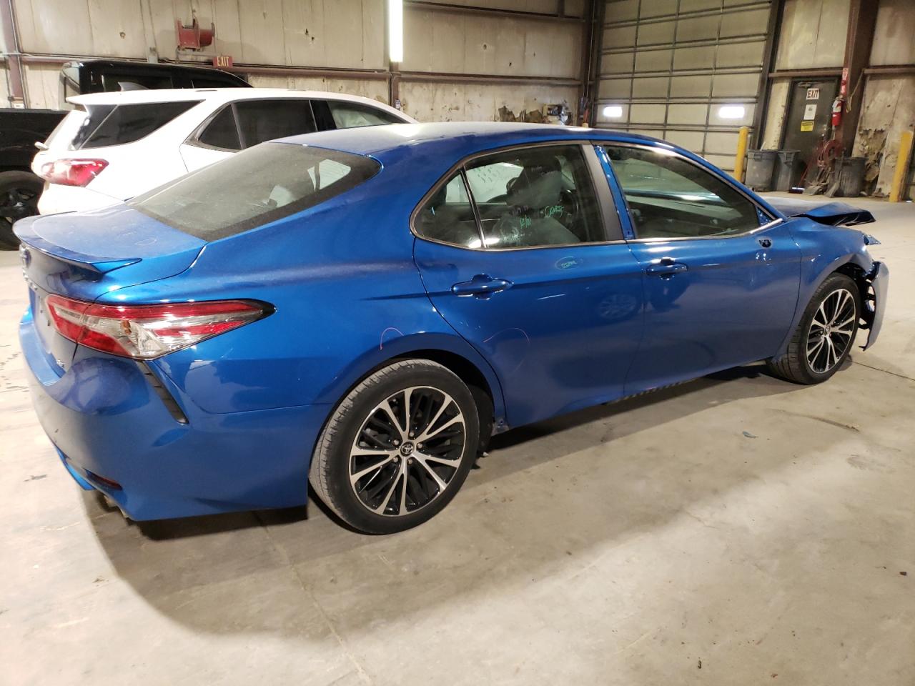Obraz 3 z 2018 TOYOTA CAMRY L 2018 z VIN 4T1B11HK8JU011335
