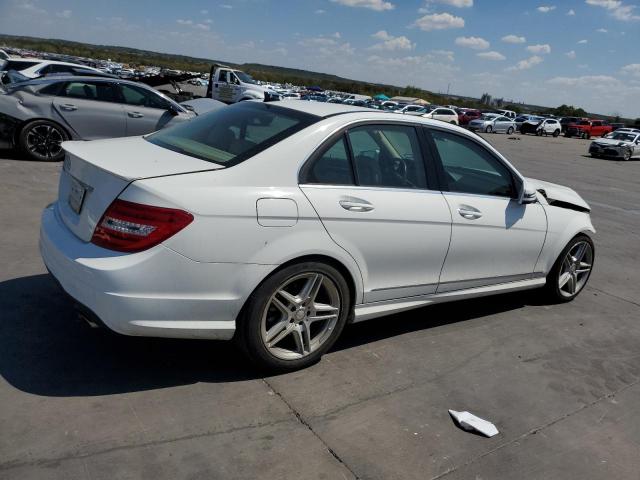 Image 3 of 2013 MERCEDES-BENZ C 350 2013 with VIN WDDGF5HB4DA860294