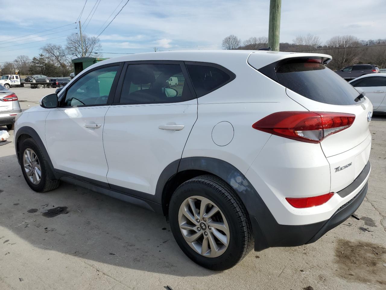 Изображение 2 2017 HYUNDAI TUCSON SE 2017 с VIN KM8J23A40HU369345