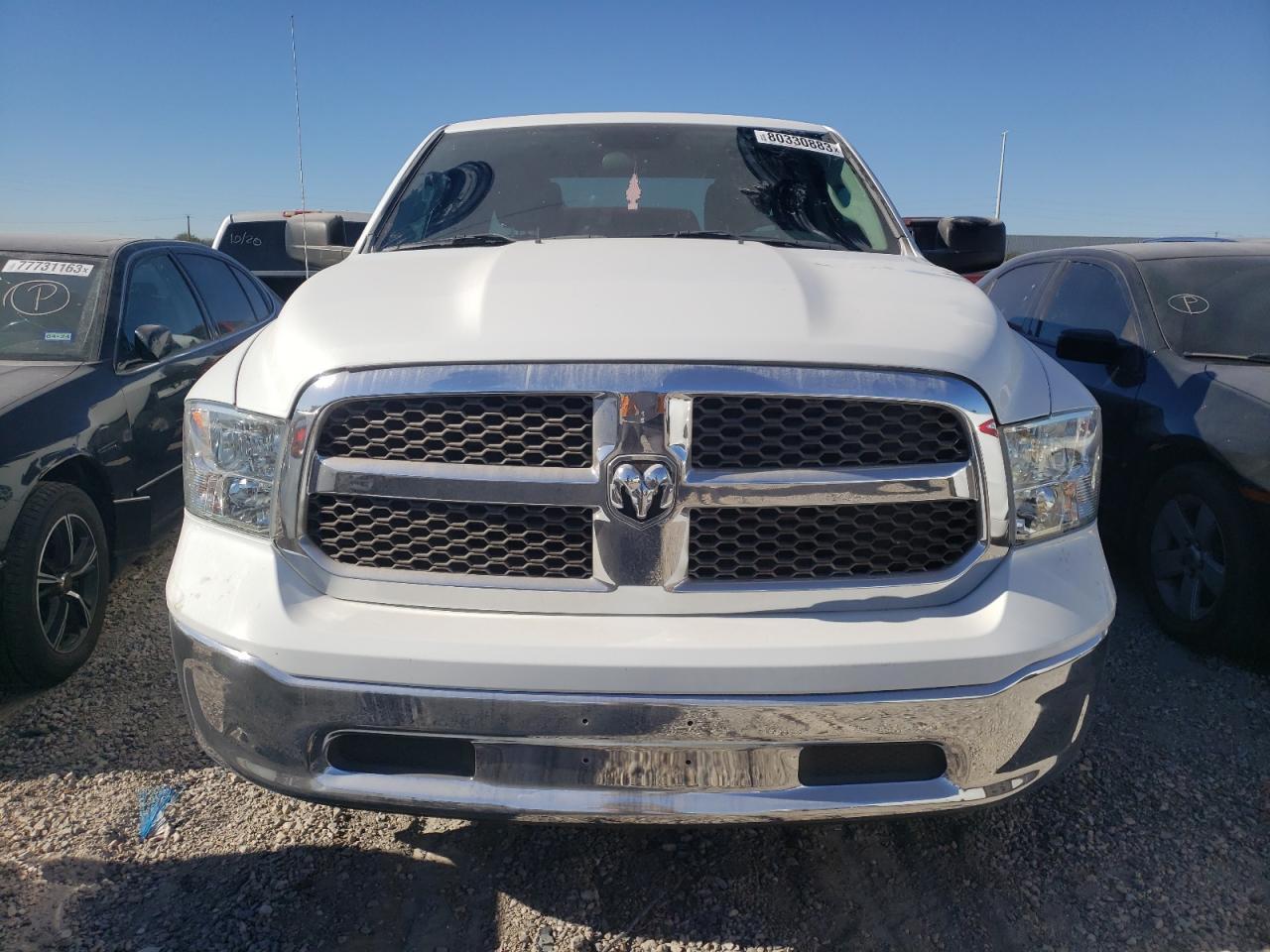 Изображение 2 2019 RAM 1500 CLASSIC TRADESMAN 2019 с VIN 1C6RR6FG3KS670225