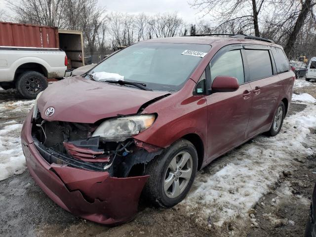 Изображение 1 2015 TOYOTA SIENNA LE 2015 с VIN 5TDKK3DC4FS558481
