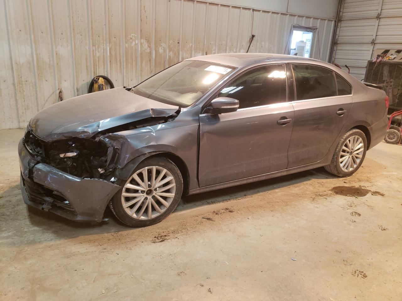 Image 1 of 2015 VOLKSWAGEN JETTA SE 2015 with VIN 3VWD17AJ2FM201870