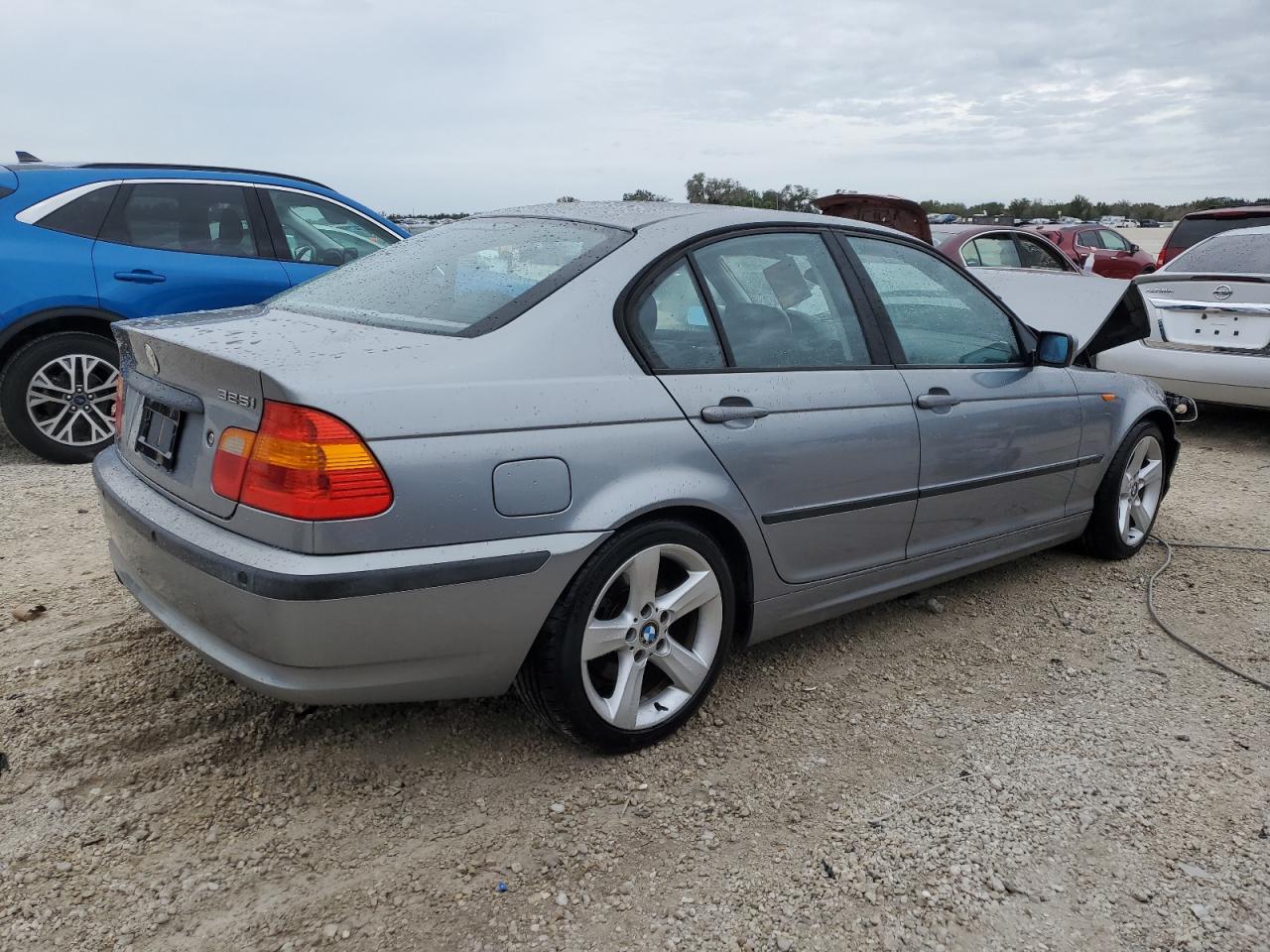 Изображение 3 2005 BMW 325 I 2005 с VIN WBAEV33405KN98526