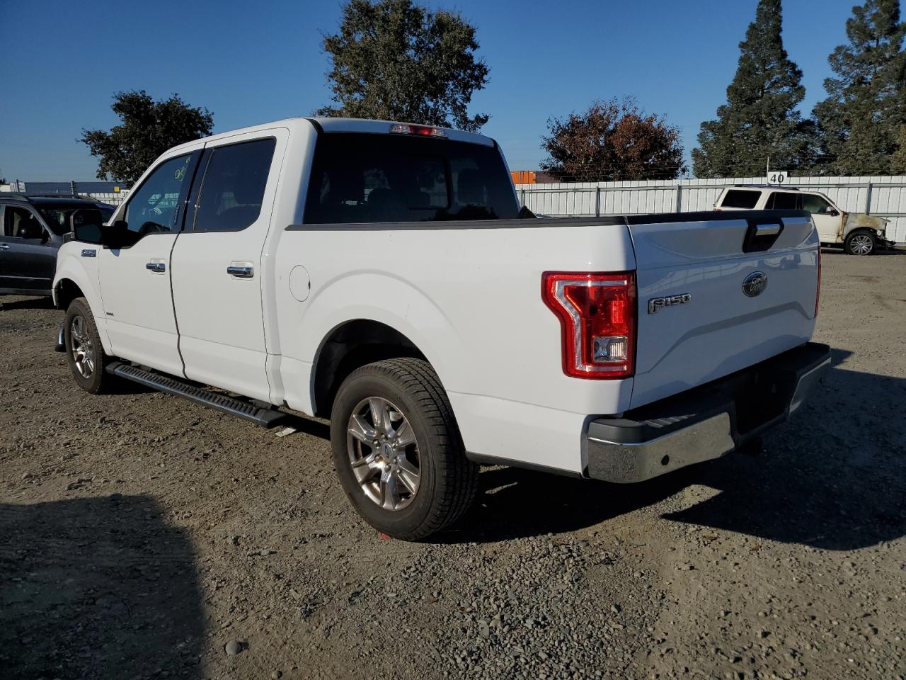 Изображение 2 2015 FORD F150 SUPERCREW 2015 с VIN 1FTEW1CP5FKE65390