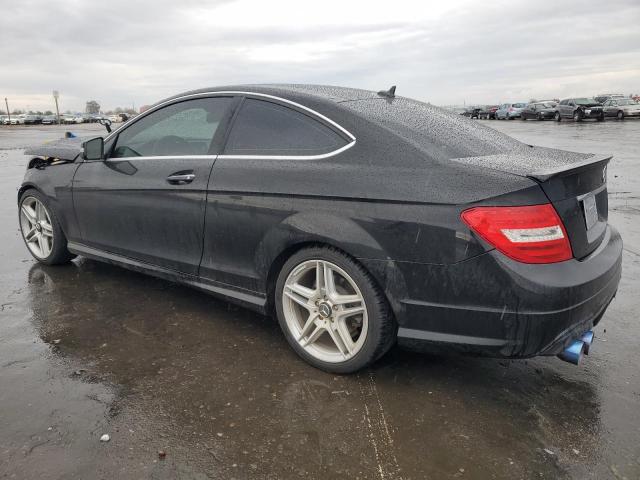 Image 2 of 2013 MERCEDES-BENZ C 250 2013 with VIN WDDGJ4HB4DG042215