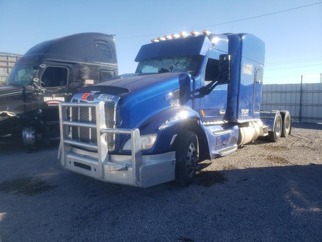 Image 2 of 2017 PETERBILT 579  2017 with VIN 1XPBDP9X7HD297731