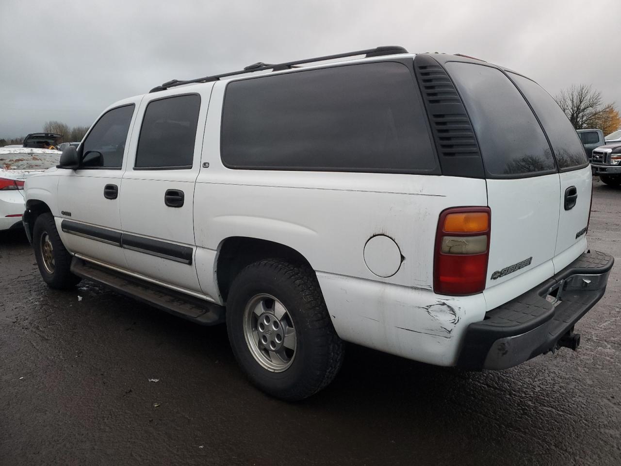 Изображение 2 2000 CHEVROLET SUBURBAN K1500 2000 с VIN 3GNFK16T9YG143149