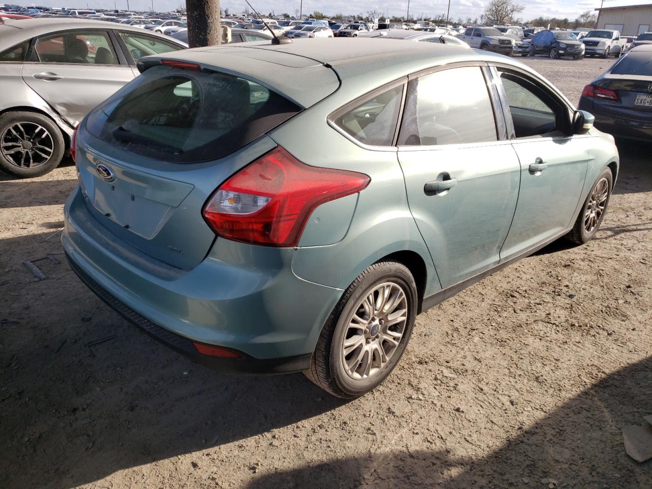 Obraz 3 z 2012 FORD FOCUS SEL 2012 z VIN 1FAHP3M26CL367974