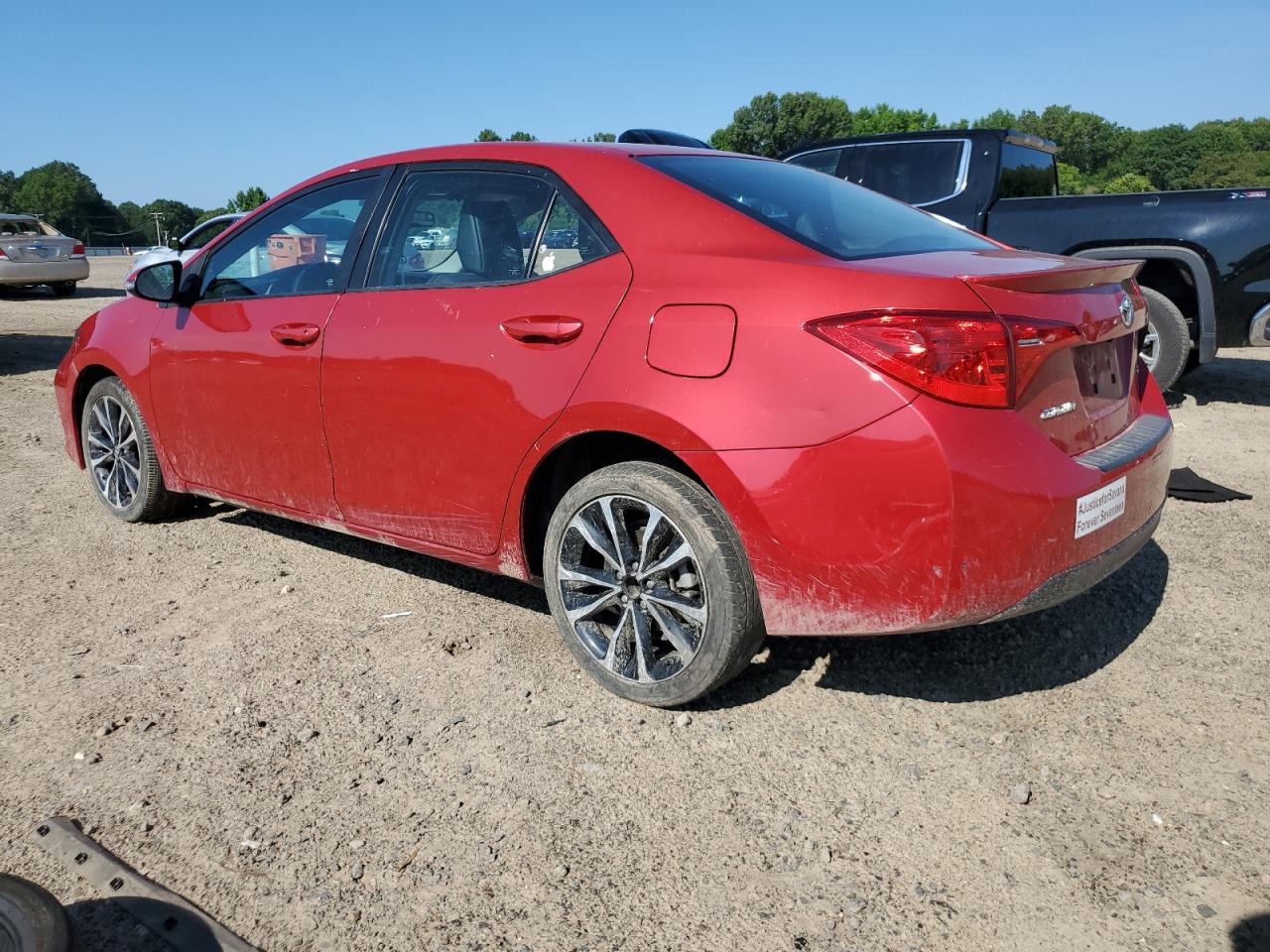 Изображение 2 Toyota Corolla L 2017 с VIN 5YFBURHE5HP629157
