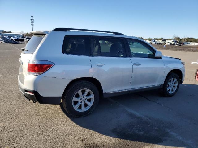 Obraz 3 z 2013 TOYOTA HIGHLANDER BASE 2013 z VIN 5TDBK3EH7DS261860