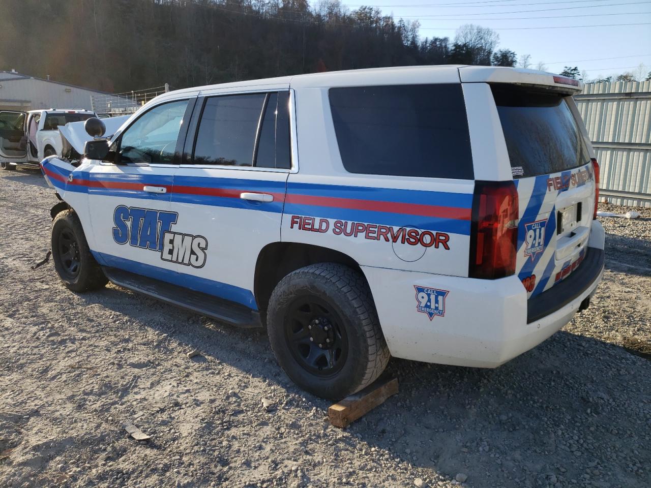Изображение 2 2016 CHEVROLET TAHOE POLICE 2016 с VIN 1GNSKDEC3GR256854