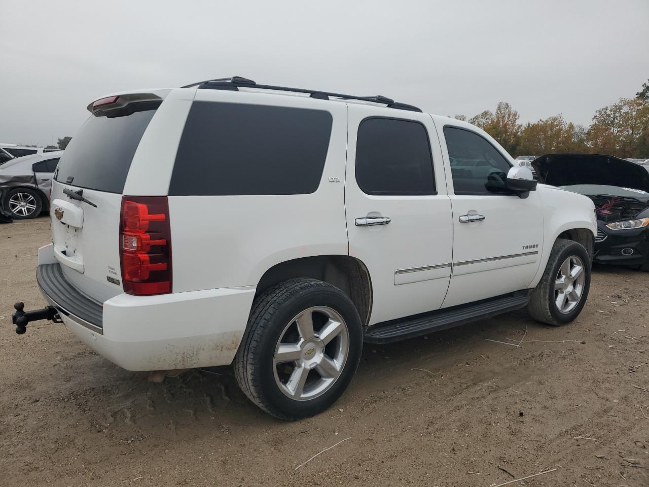 Obraz 3 z 2011 CHEVROLET TAHOE C1500 LTZ 2011 z VIN 1GNSCCE03BR179098