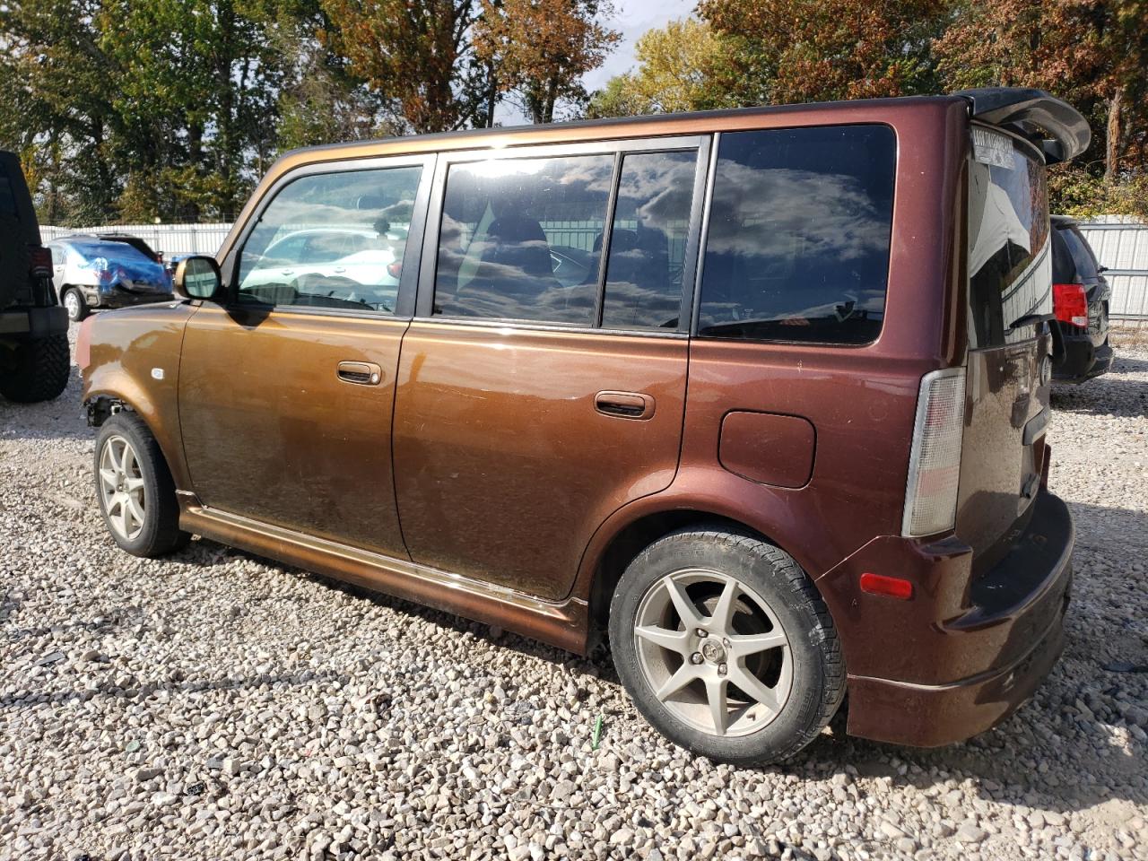 Obraz 2 z 2006 TOYOTA SCION XB 2006 z VIN JTLKT334264126043