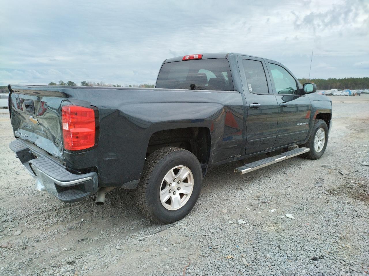 Obraz 3 z 2018 CHEVROLET SILVERADO C1500 LT 2018 z VIN 1GCRCREH1JZ184315