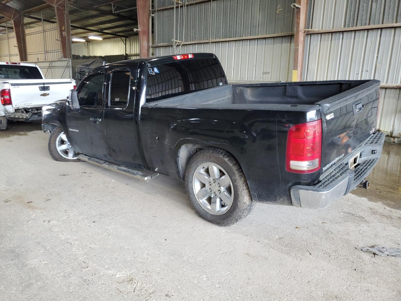 Obraz 2 z 2013 GMC SIERRA C1500 SLE 2013 z VIN 1GTR1VE05DZ158278