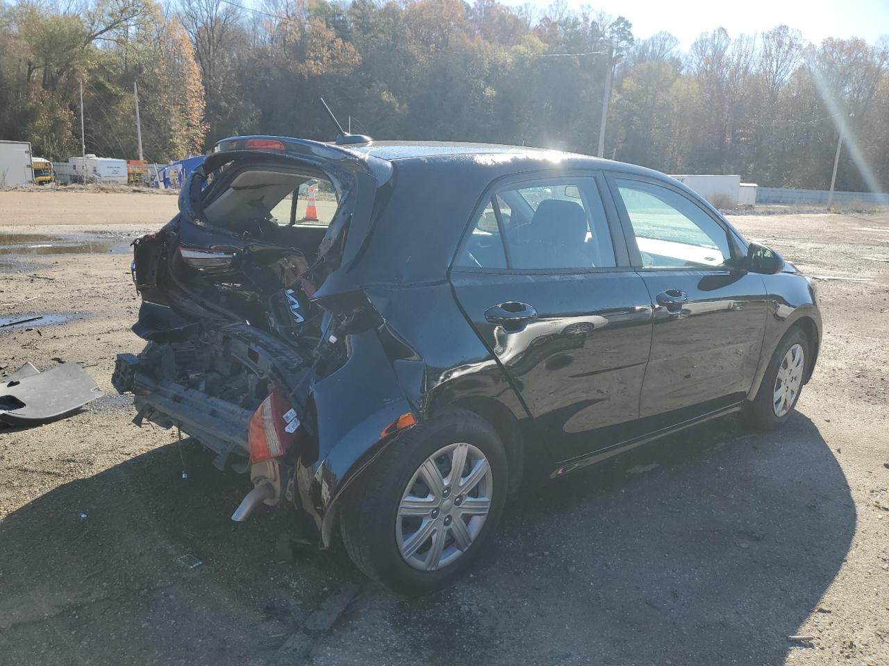 Image 3 of 2023 KIA RIO S 2023 with VIN 3KPA25AD4PE520233