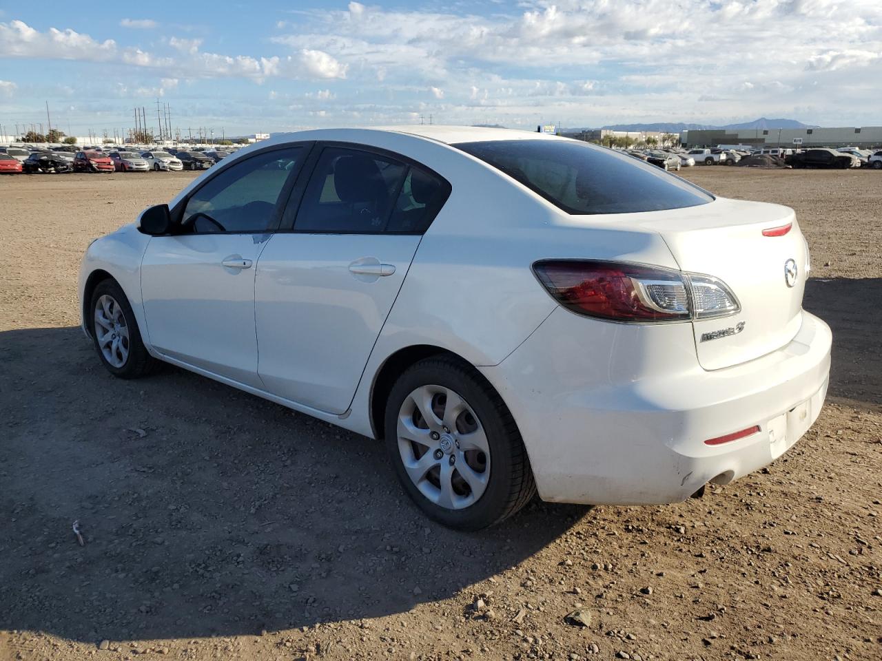 Obraz 2 z 2012 MAZDA 3 I 2012 z VIN JM1BL1UF9C1526629