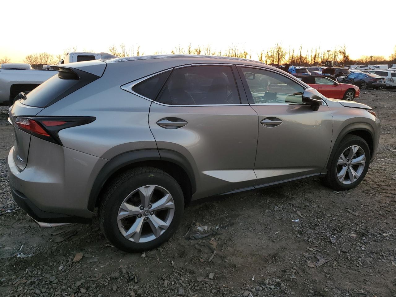 Obraz 3 z 2017 LEXUS NX 200T BASE 2017 z VIN JTJBARBZ9H2131155