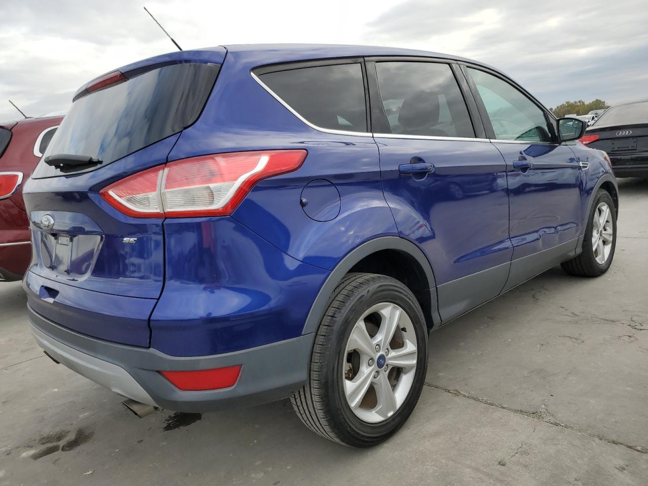 Image 3 of 2015 FORD ESCAPE SE 2015 with VIN 1FMCU0G71FUA77588
