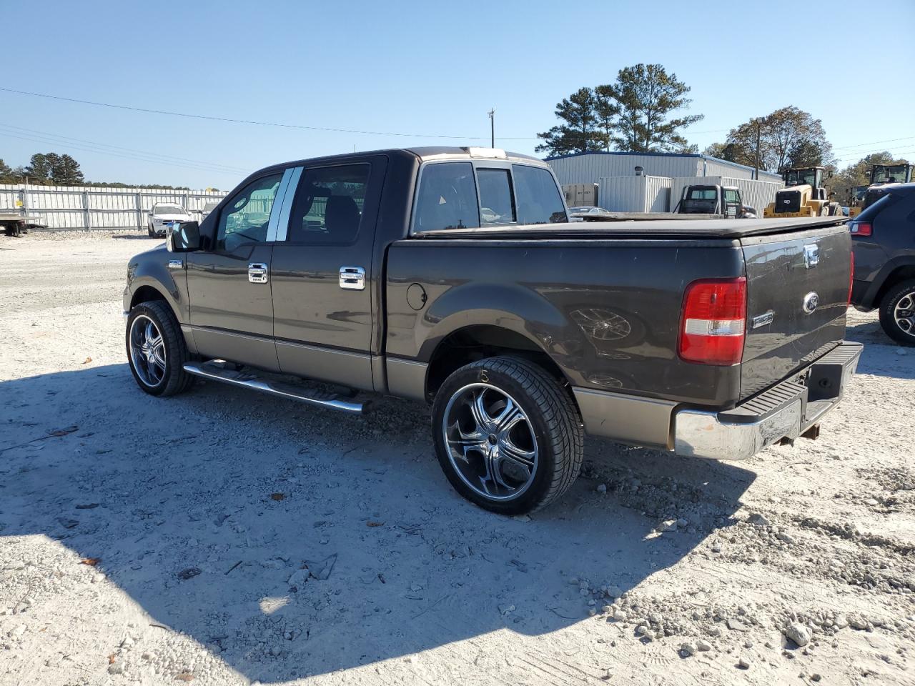 Image 2 of 2006 FORD F150 SUPERCREW 2006 with VIN 1FTPW12546FA33701