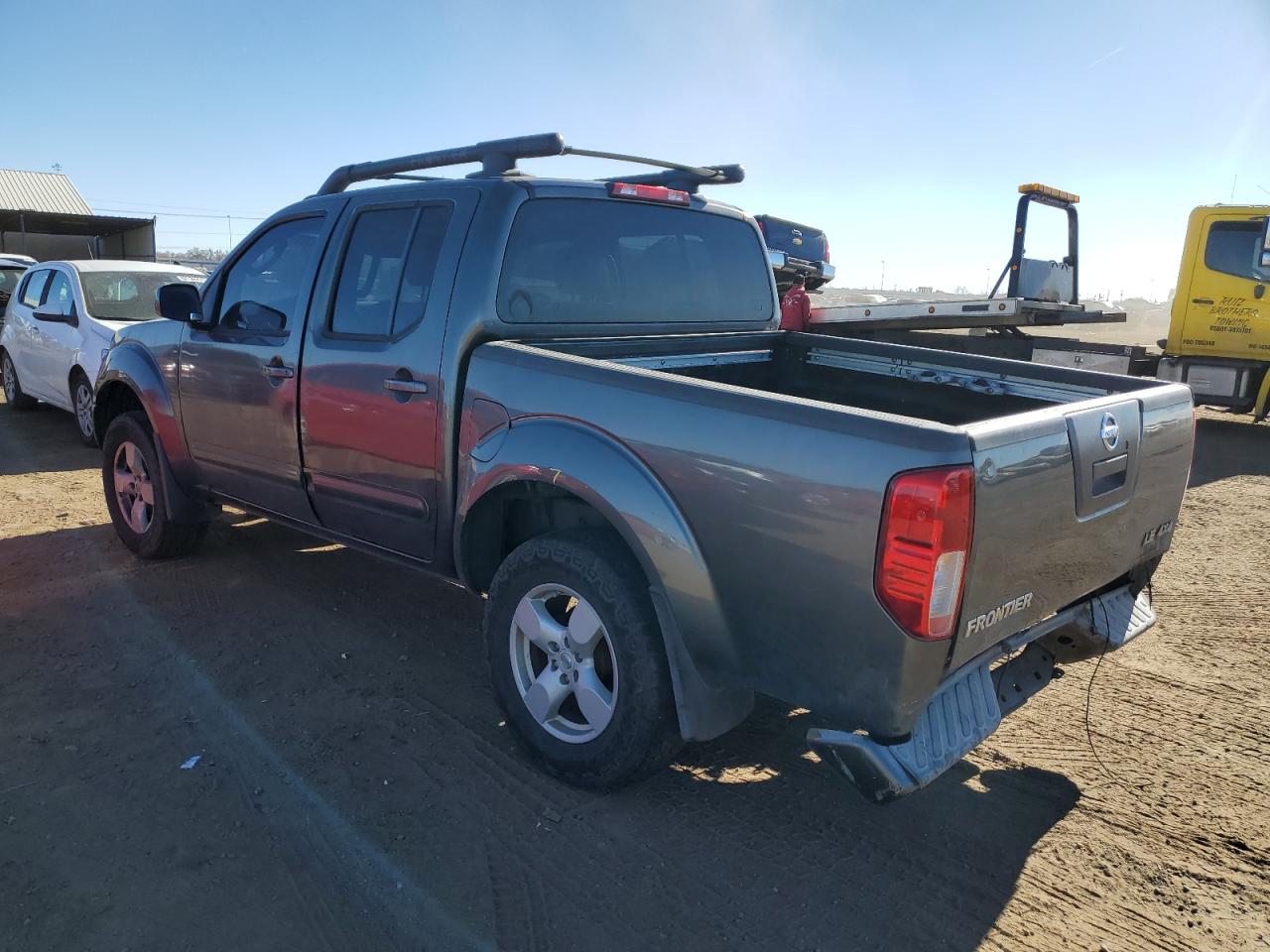 Obraz 2 z 2005 NISSAN FRONTIER CREW CAB LE 2005 z VIN 1N6AD07W75C431229