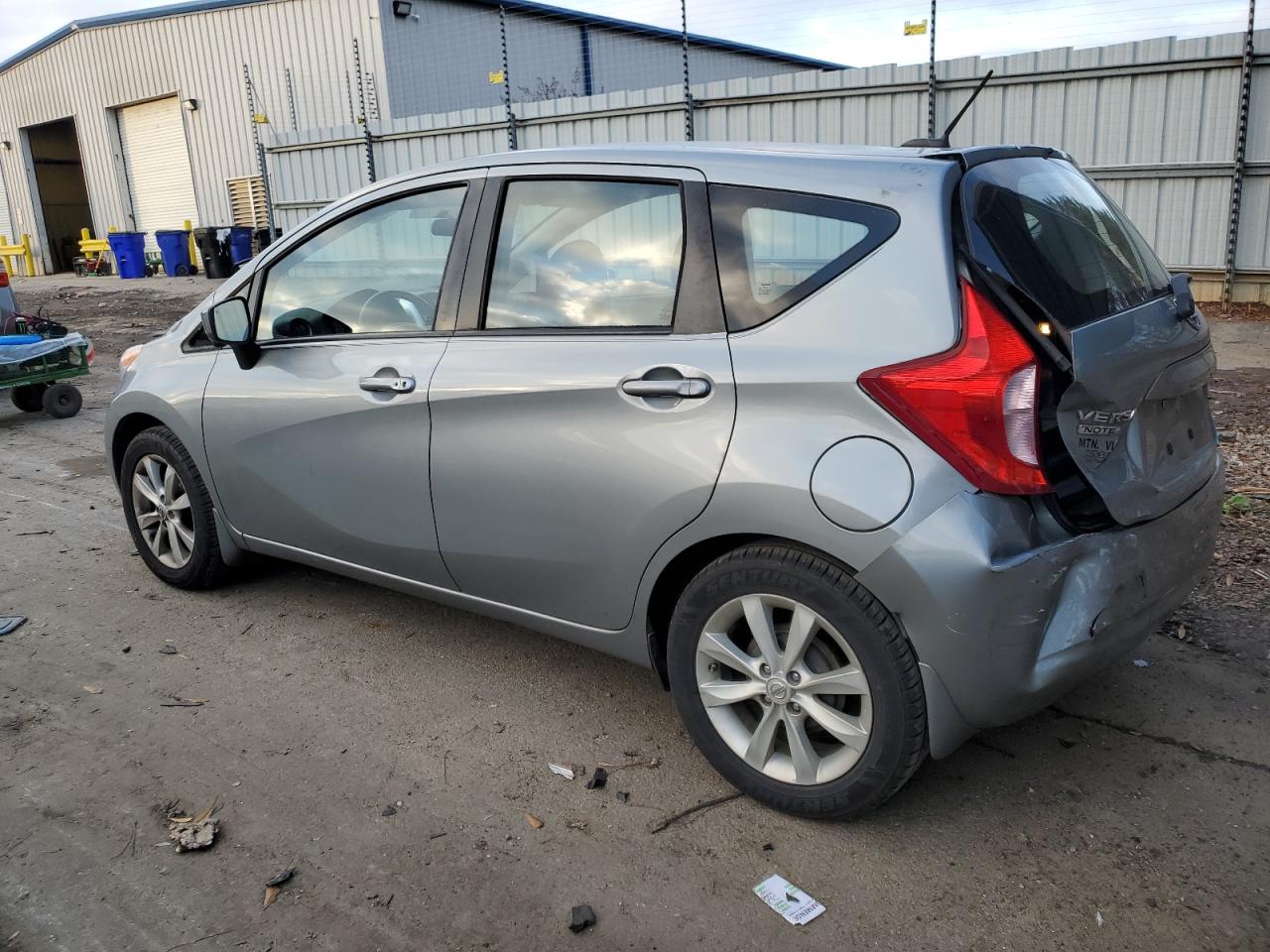 Obraz 2 z 2015 NISSAN VERSA NOTE S 2015 z VIN 3N1CE2CP8FL433874