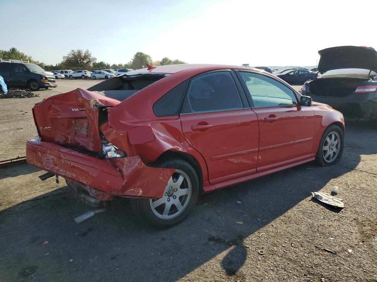 Obraz 3 z 2004 VOLVO S40 T5 2004 z VIN YV1MS682142006446
