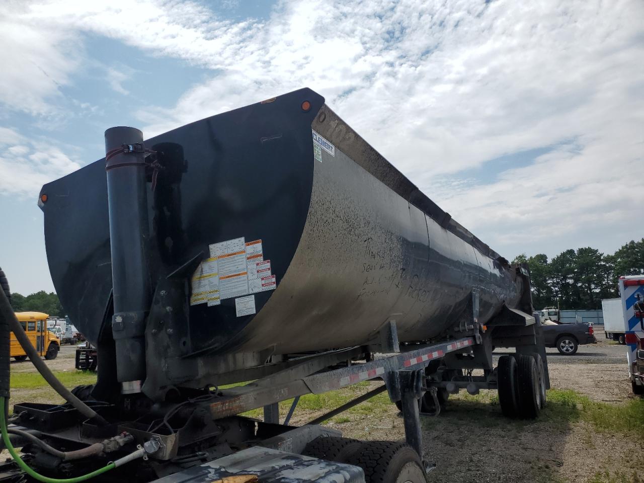 Image 2 of 2021 CLEM TRAILER 2021 with VIN 5C2BR32B1MM011796