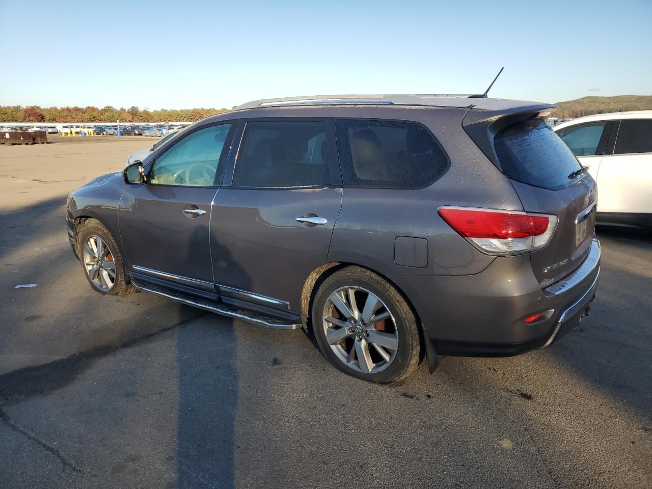 Obraz 2 z 2014 NISSAN PATHFINDER S 2014 z VIN 5N1AR2MM1EC607187